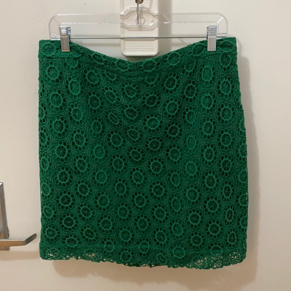 Lace skirt with silk lining